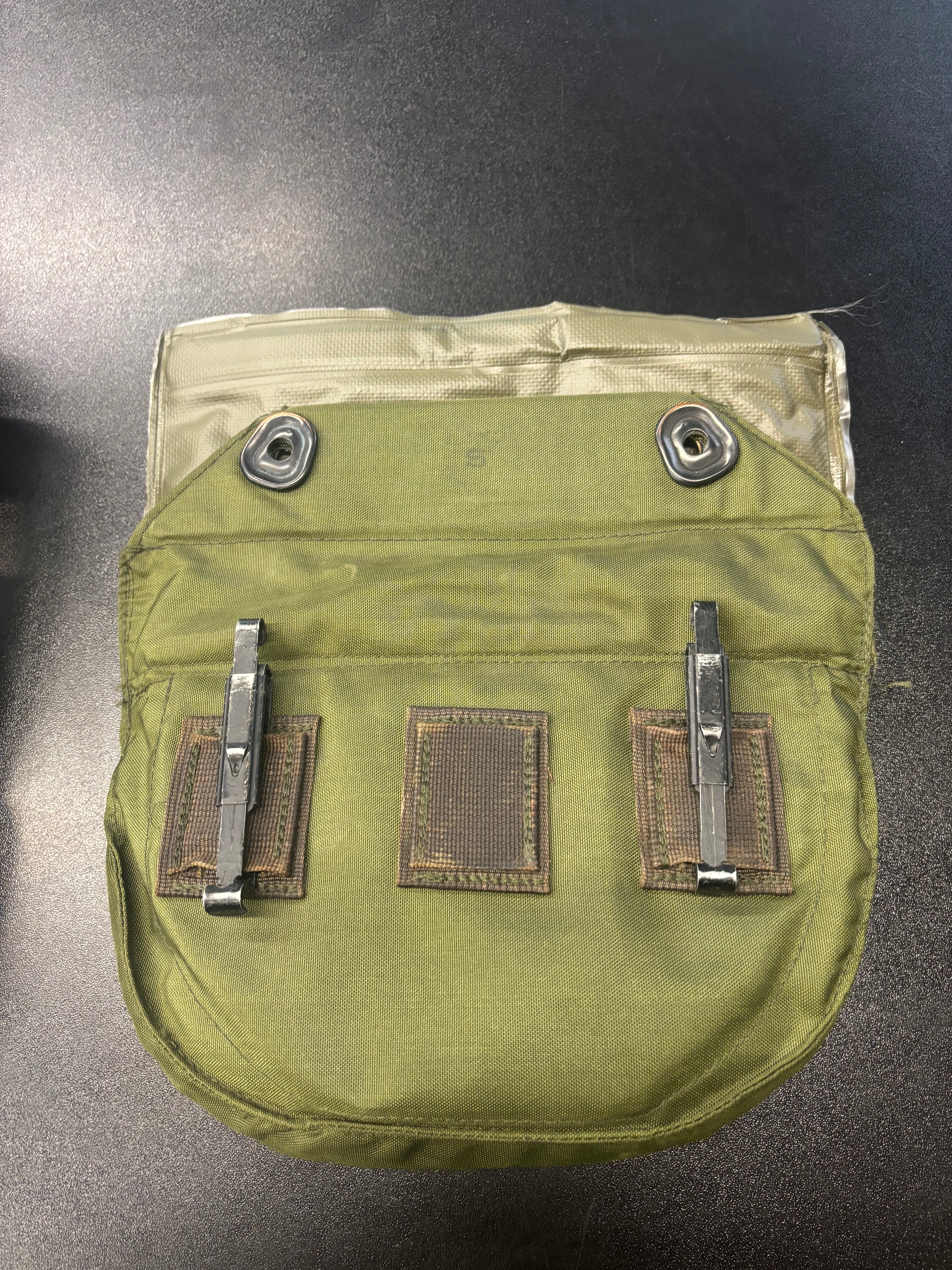 Rare US Vietnam-Era XM28 Grasshopper Gas Mask with XM28E4 Carrier #1