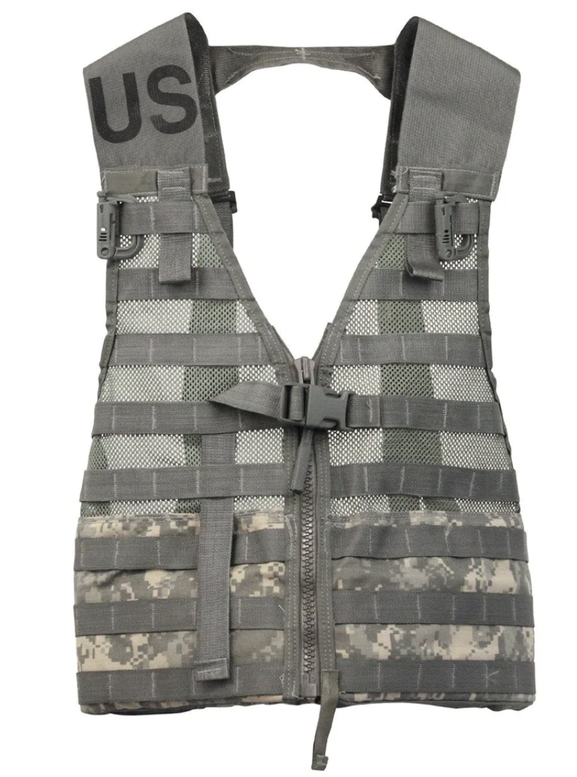 US Army MOLLE II ACU Fighting Load Carrier Weste – Gebraucht, Exzellenter Zustand, Mit Mag Pouches