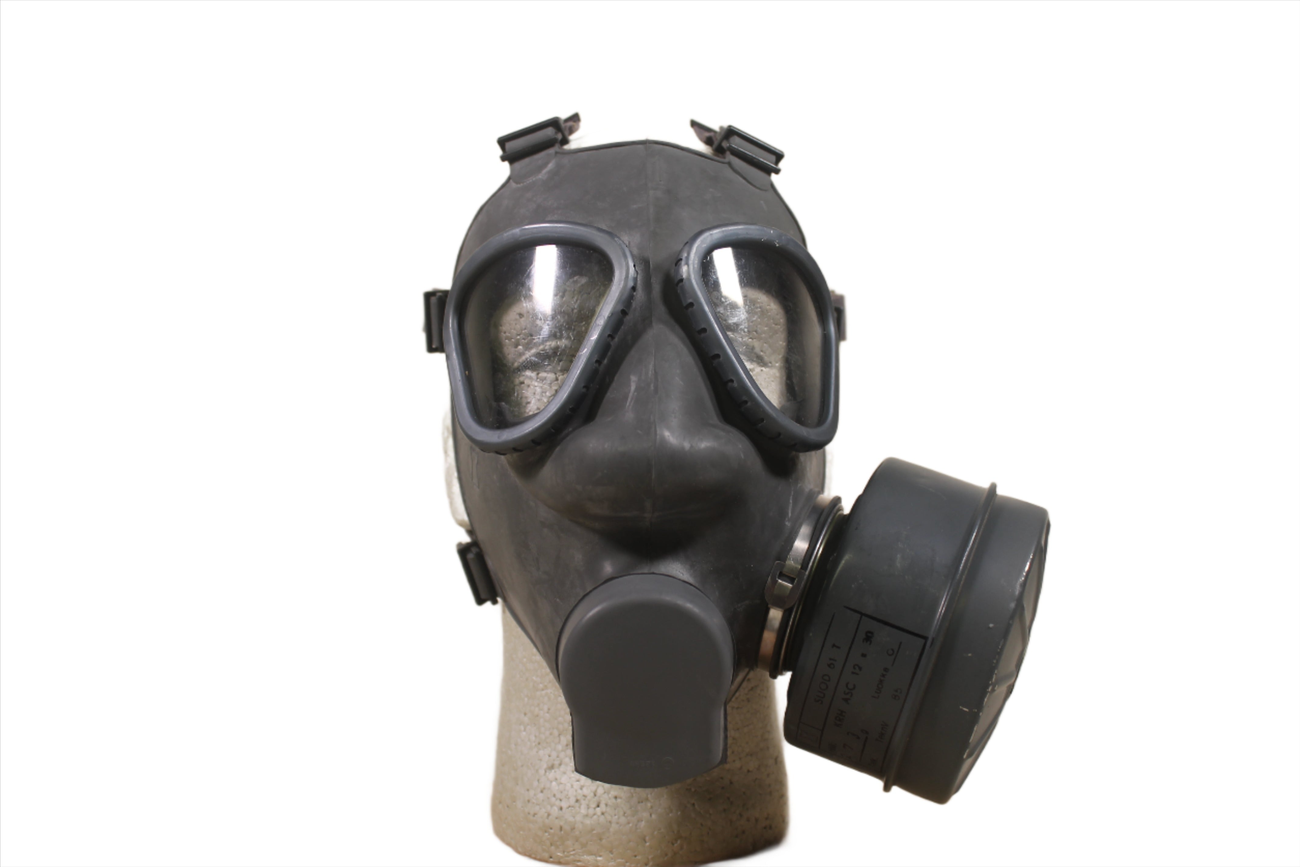 Finnish Army M61 60mm Gas Mask