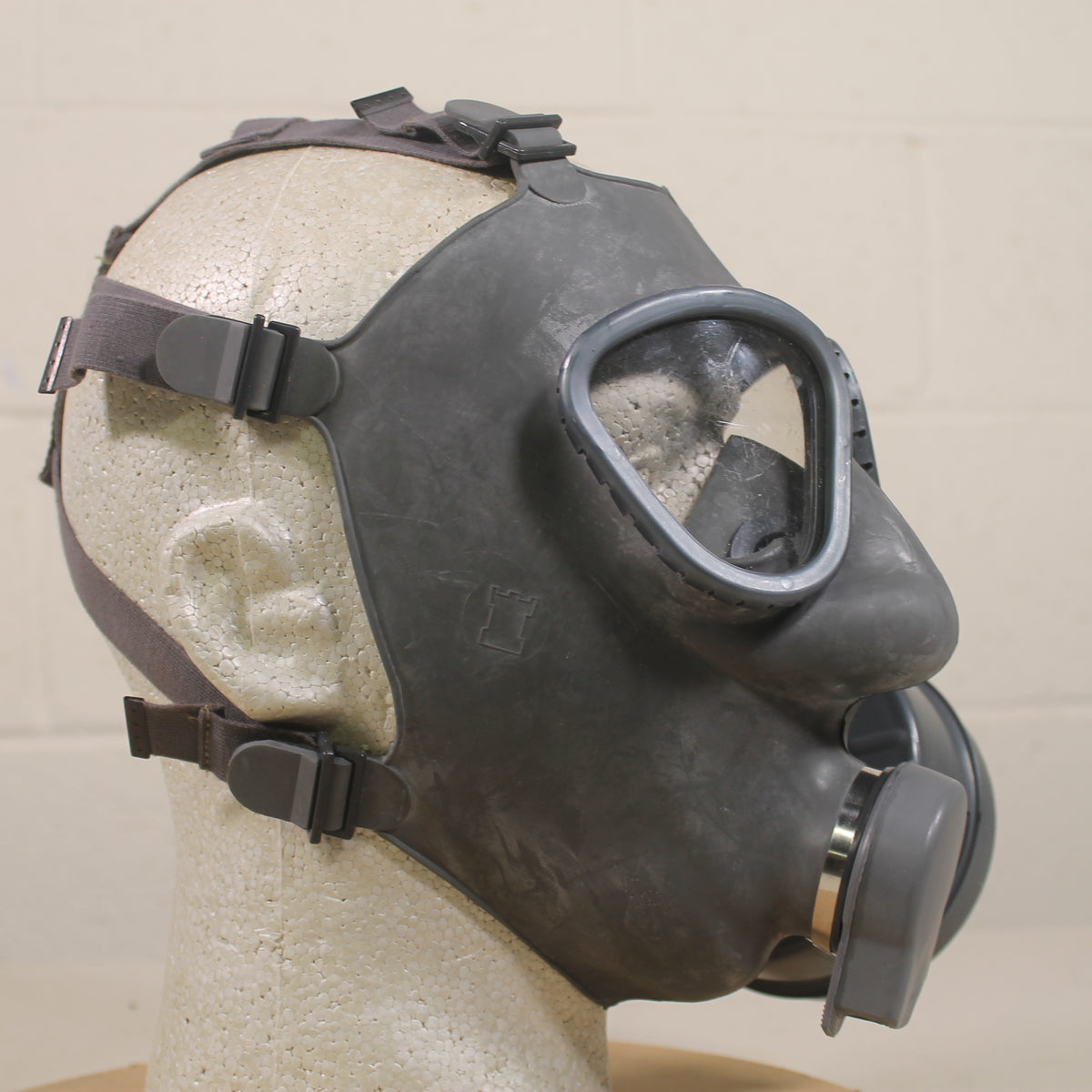 Finnish Army M61 60mm Gas Mask