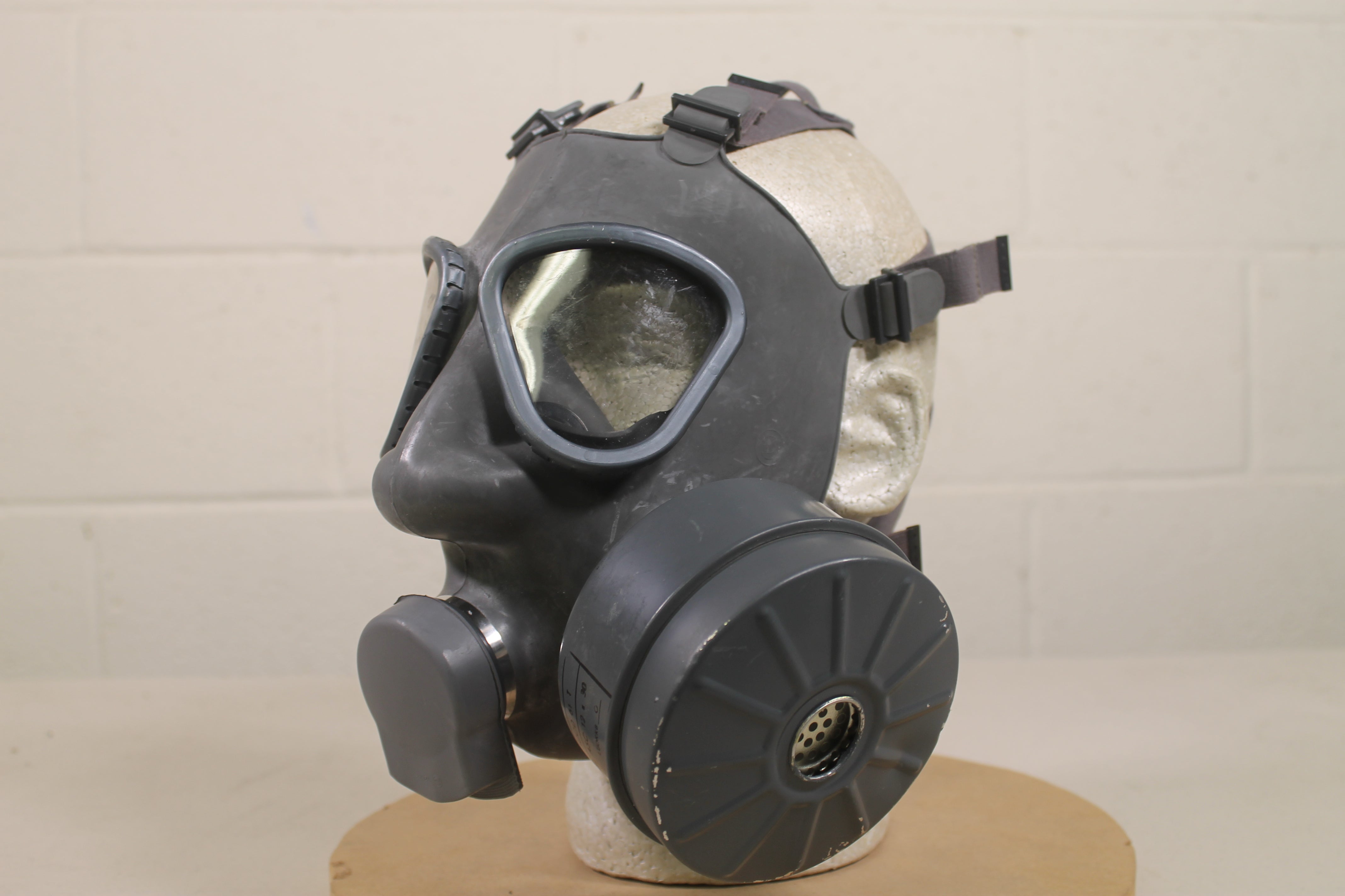 Finnish Army M61 60mm Gas Mask