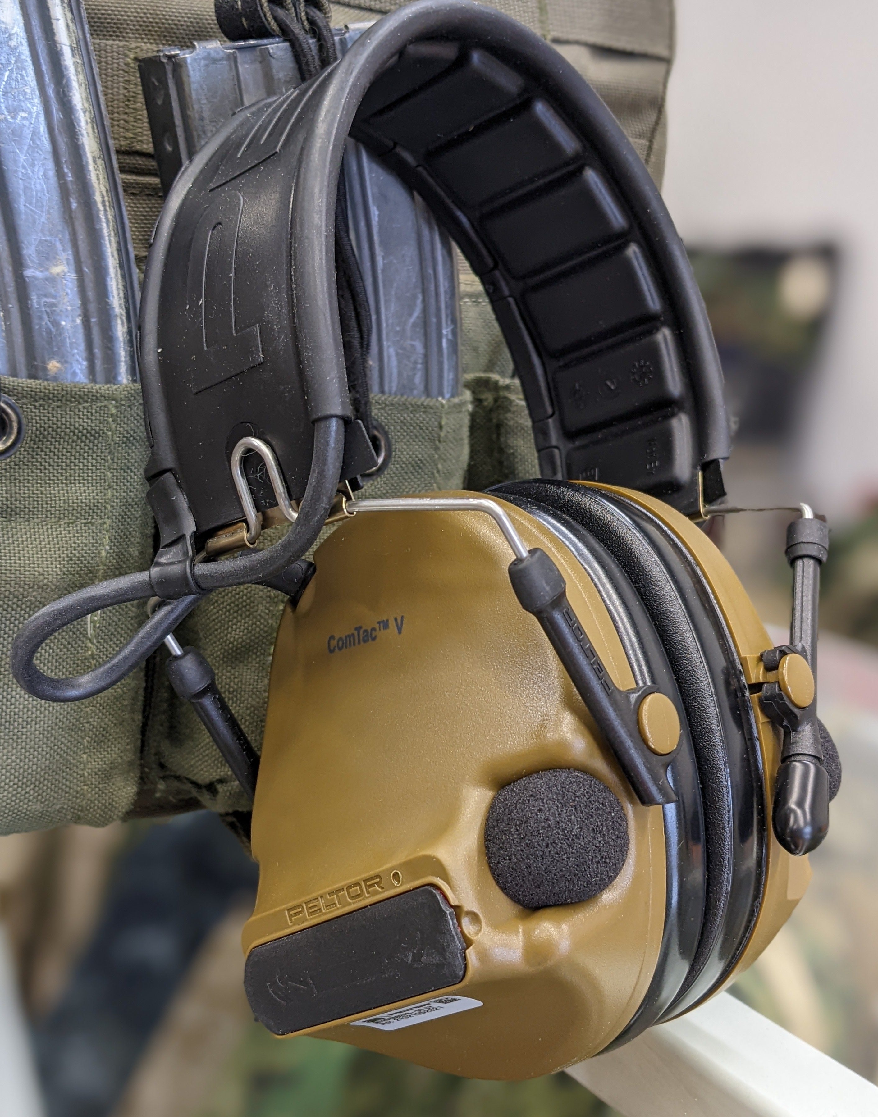 3M Peltor Comtac V Defender Headset Coyote Tan