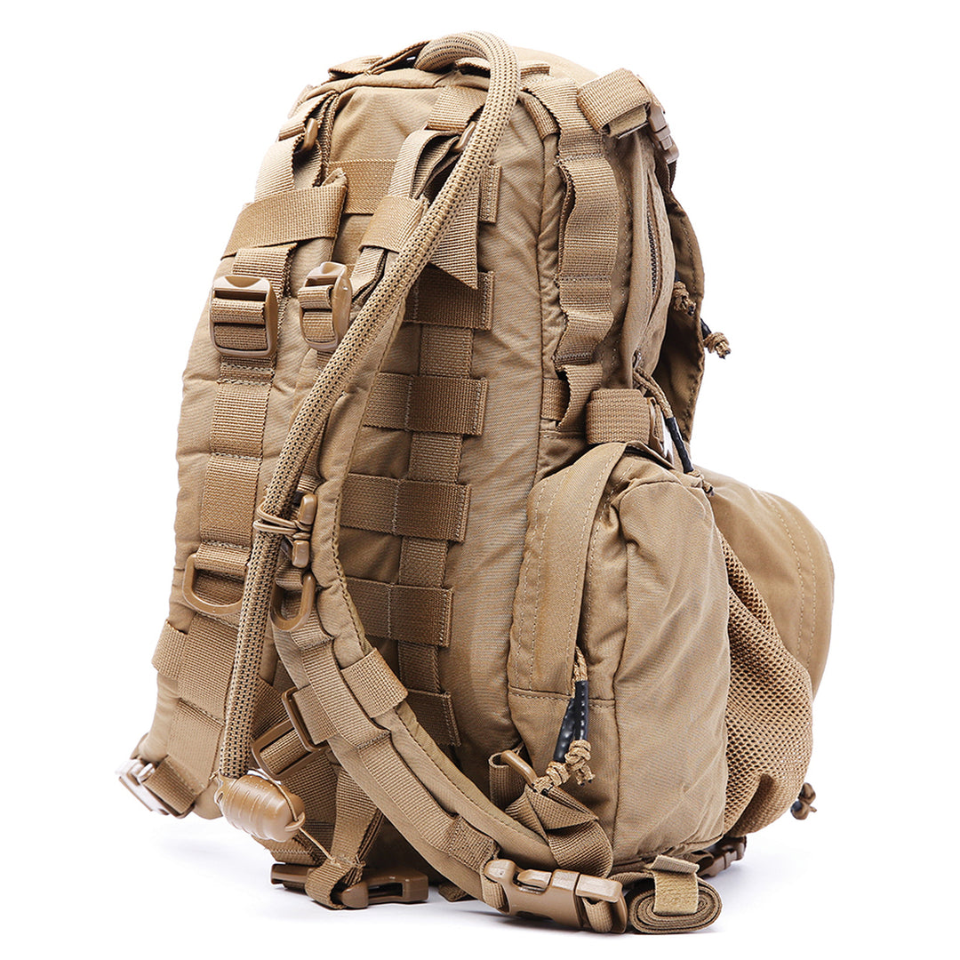 Eagle YOTE ハイドレーションパック コヨーテブラウン yote-hydration-pack-